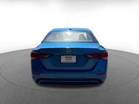 Used 2025 Nissan Sentra SV FWD image 10
