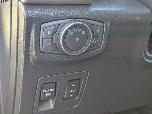 Used 2020 Ford F150 Lariat w/ FX4 Off-Road Package image 20