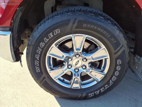 Used 2015 Ford F150 XLT w/ Equipment Group 302A Luxury image 21