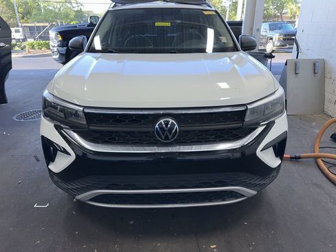 Used 2022 Volkswagen Taos S image 6