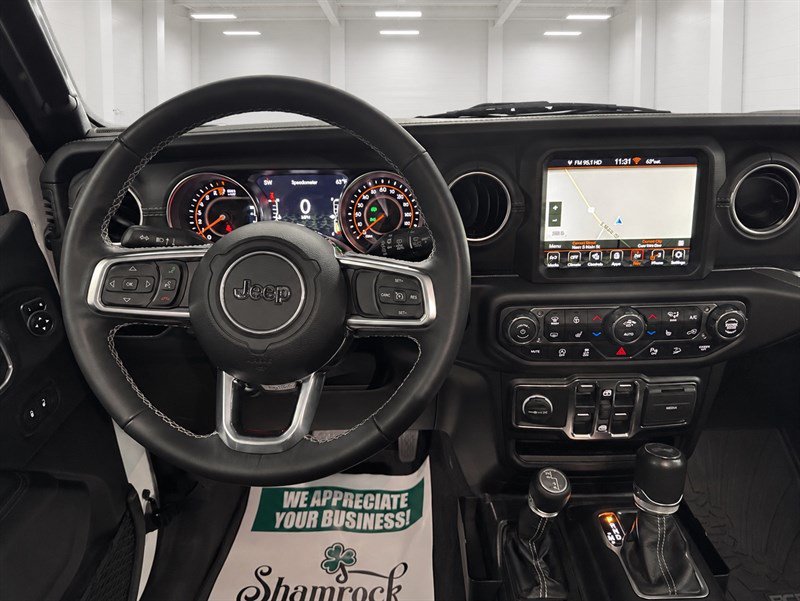 Used 2021 Jeep Wrangler Unlimited Sahara w/ Dual Top Group AWD/4WD image 20