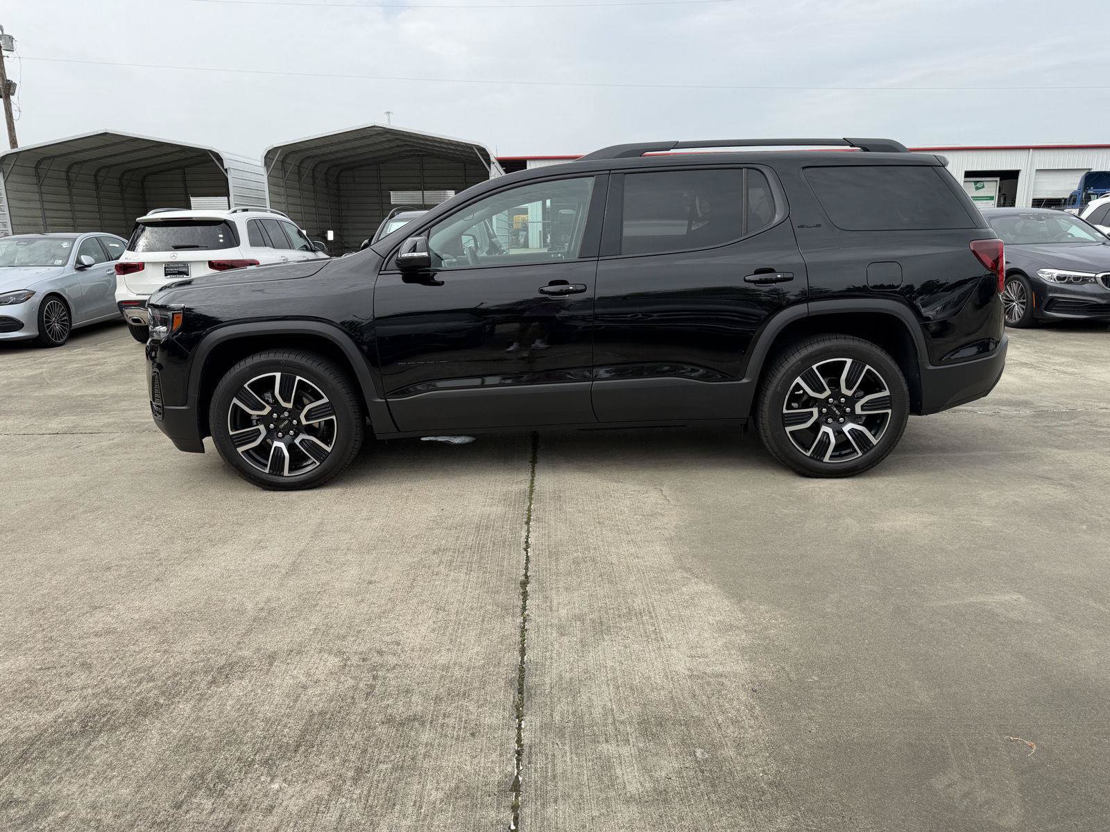 Used 2021 GMC Acadia SLE w/ Driver Convenience Package FWD image 15