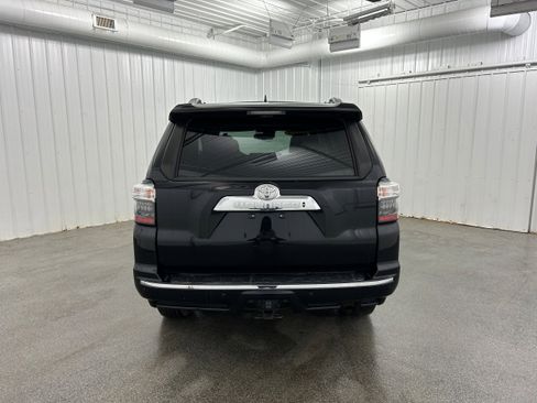 Used 2021 Toyota 4Runner Limited AWD/4WD image 31