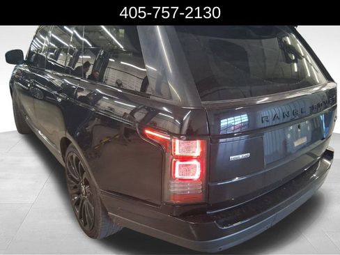 Used 2017 Land Rover Range Rover HSE image 3