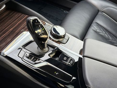 Used 2023 BMW M550i xDrive M550i xDrive w/ Executive Package image 31