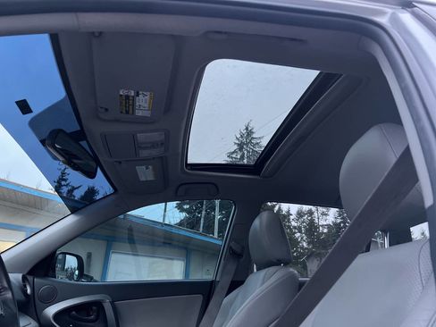 Used 2010 Toyota RAV4 Limited image 23