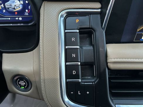 Used 2024 Chevrolet Tahoe Premier image 20