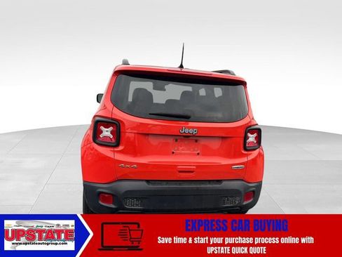 Used 2019 Jeep Renegade Latitude w/ Cold Weather Group AWD/4WD image 5