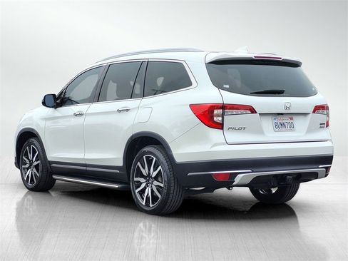 Used 2021 Honda Pilot Touring image 6