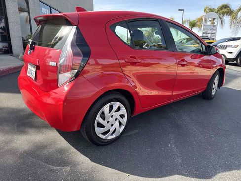 Used 2015 Toyota Prius C One image 8