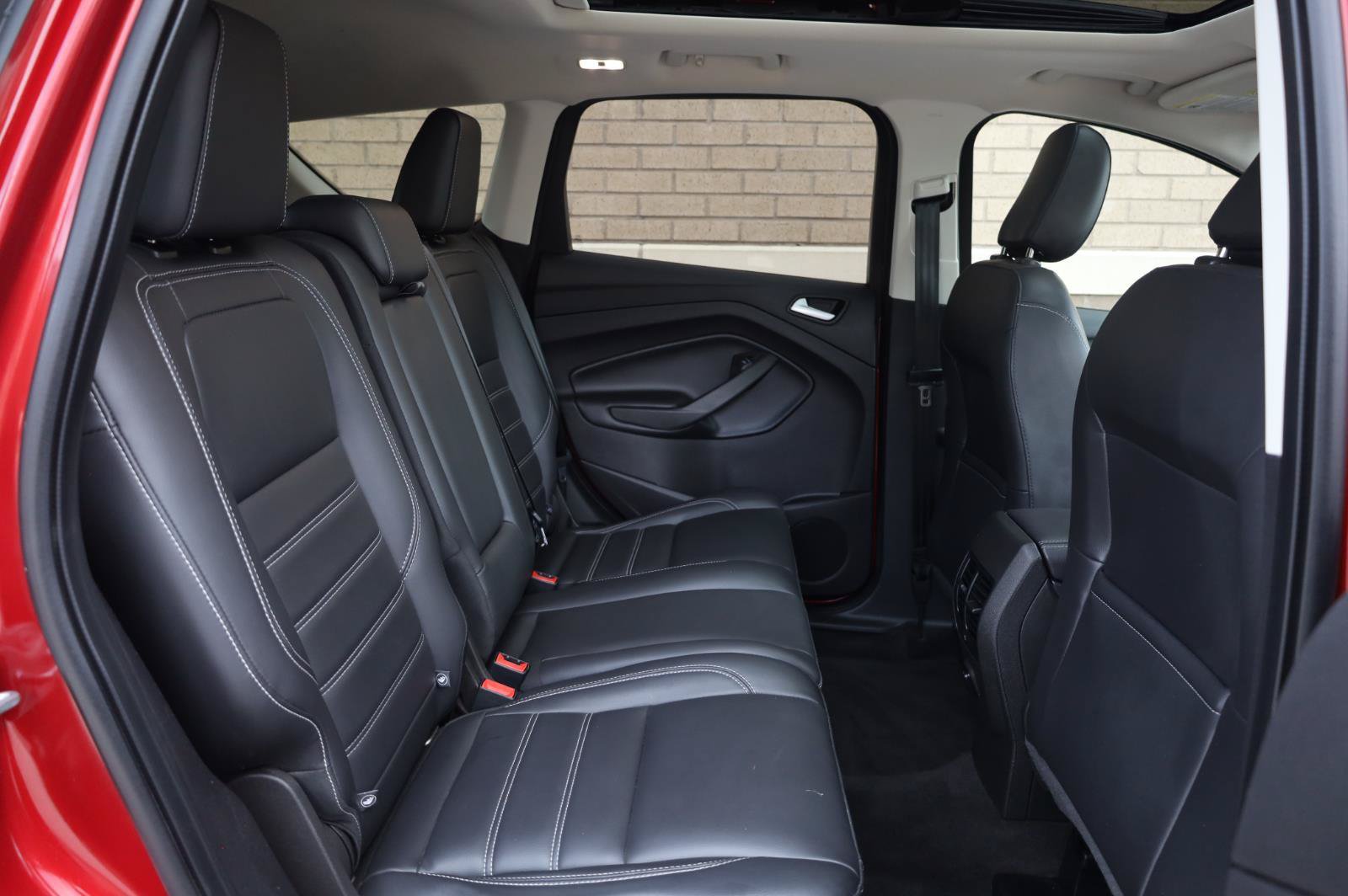 Used 2019 Ford Escape SEL AWD/4WD image 28