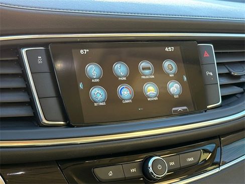 Used 2019 Buick Enclave Essence image 25