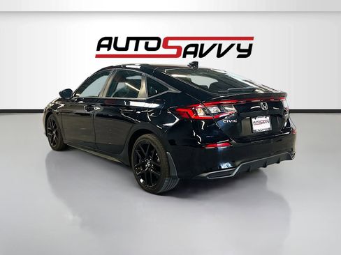 Used 2025 Honda Civic Sport image 5