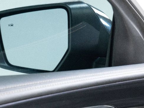 Used 2019 Chevrolet Impala Premier FWD image 11