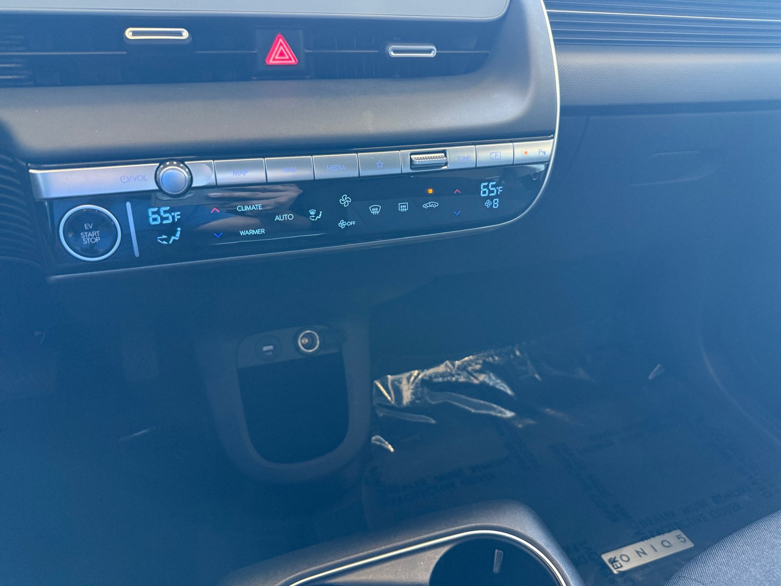 Certified 2024 Hyundai Ioniq 5 SEL RWD image 13