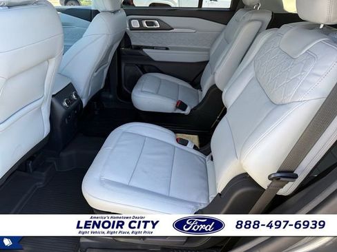 Used 2025 Ford Explorer Platinum w/ LUX Leather Package image 11