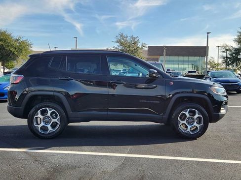 Used 2022 Jeep Compass Trailhawk image 6