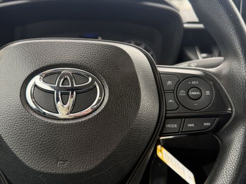 Used 2023 Toyota Corolla LE image 23