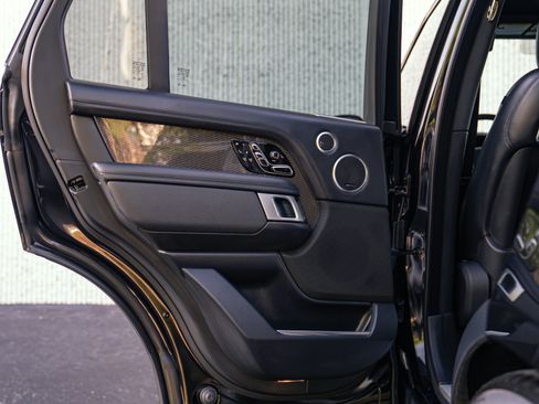 Used 2019 Land Rover Range Rover SV Autobiography Dynamic AWD/4WD image 34