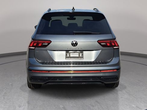 Used 2023 Volkswagen Tiguan SE R-Line FWD image 6