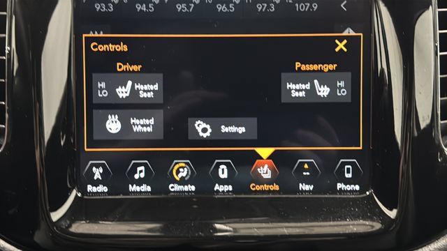 Used 2018 Jeep Compass Limited w/ Navigation Group AWD/4WD image 32