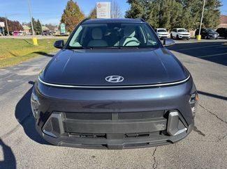 Used 2024 Hyundai Kona SEL video 2
