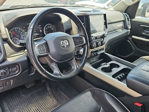Used 2022 RAM 1500 Laramie AWD/4WD image 15