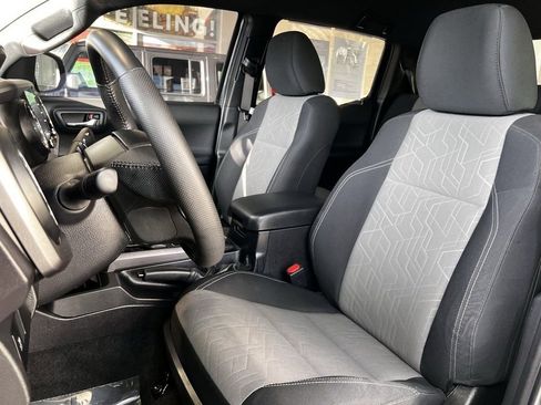 Certified 2023 Toyota Tacoma TRD Sport image 21