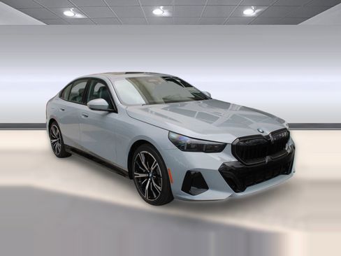 New 2026 BMW 530i w/ M Sport Package image 7