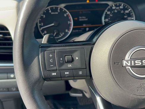 Used 2023 Nissan Rogue SL w/ SL Premium Package image 27