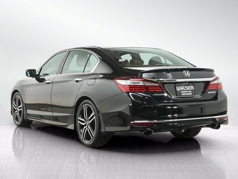 Used 2016 Honda Accord Sport image 3
