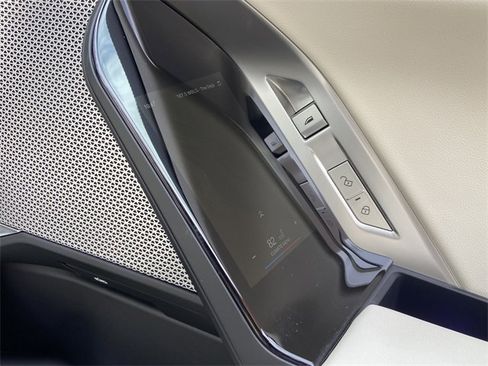 Certified 2023 BMW 760i xDrive w/ Parking Assistance Package image 29