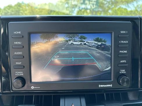 Used 2022 Toyota RAV4 XLE image 24