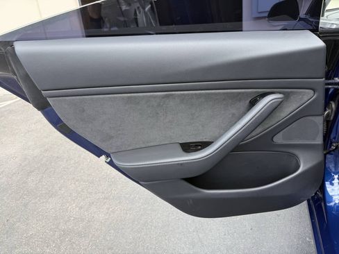 Used 2018 Tesla Model 3 Mid Range RWD image 21