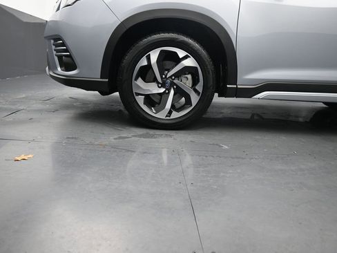 Used 2022 Subaru Forester Touring image 15