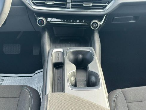 New 2026 Chevrolet Equinox EV LT image 8