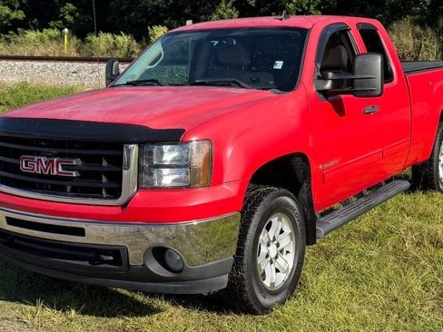 Used 2008 GMC Sierra 1500 SLE w/ Max Trailering Pack AWD/4WD image 3