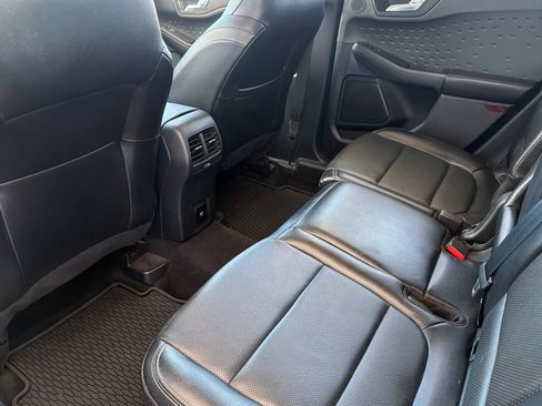 Used 2020 Ford Escape Titanium AWD/4WD image 12