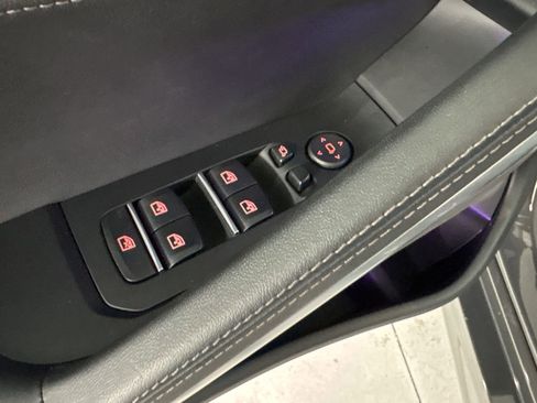 Used 2025 BMW X6 M60i w/ Executive Package image 13