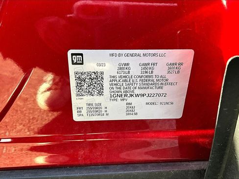 Used 2023 Chevrolet Traverse RS image 21