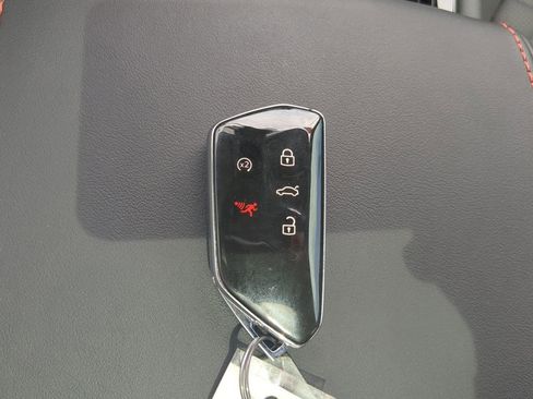 Used 2024 Volkswagen Atlas Peak Edition SEL AWD/4WD image 27
