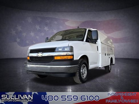 Used 2021 Chevrolet Express 3500 w/ Power Convenience Package RWD image 1