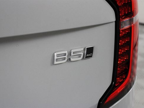 Used 2026 Volvo XC90 B5 Core image 20