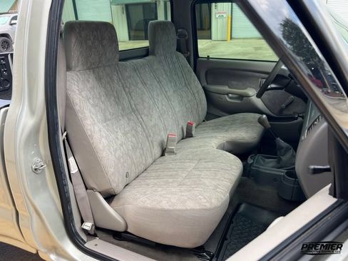 Used 2004 Toyota Tacoma 2WD Regular Cab w/ Enhancement Pkg image 70