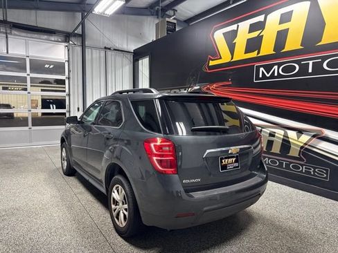 Used 2017 Chevrolet Equinox LT w/ Convenience Package FWD image 11