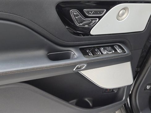 New 2026 Lincoln Aviator Reserve image 24
