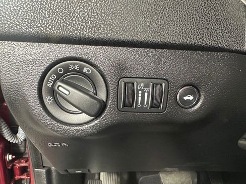 Used 2020 Dodge Charger SXT RWD image 23