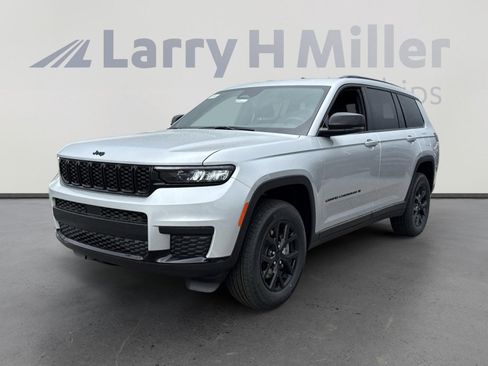 New 2025 Jeep Grand Cherokee L Altitude image 1