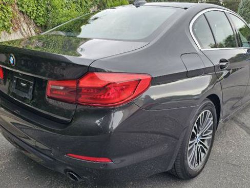 Used 2019 BMW 530e xDrive w/ Convenience Package AWD/4WD image 5