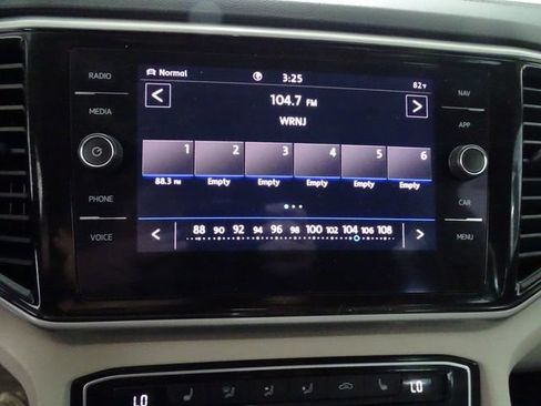 Used 2021 Volkswagen Atlas SEL AWD/4WD image 15